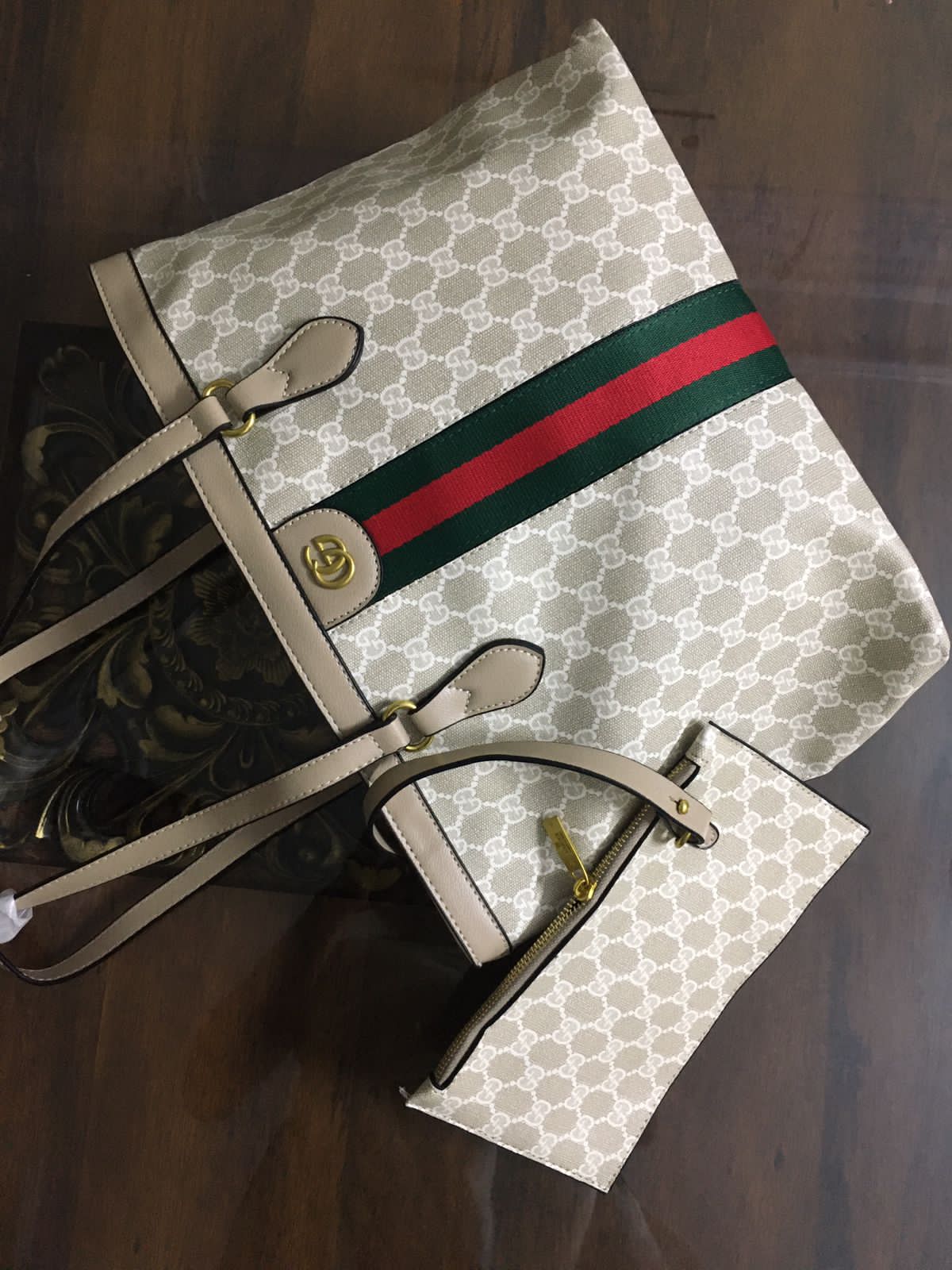 GUCCI ZIPPER TOTE WITH POUCH - Image 7