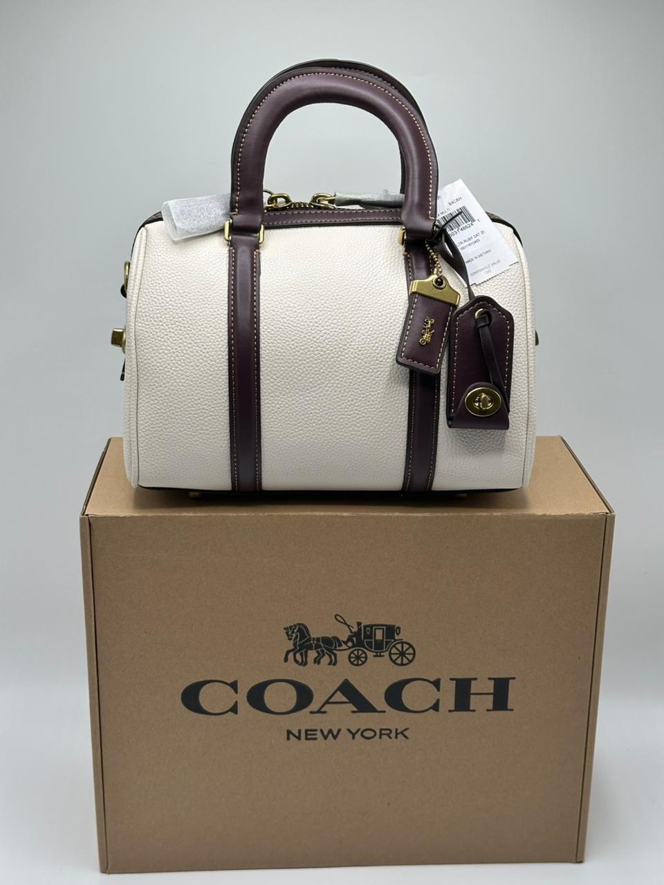 Coach Duffle Bag - Image 6