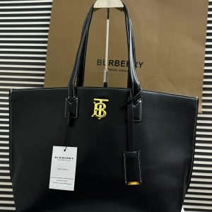 BURBERRY TOTE