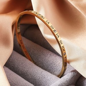 Roman Bangle